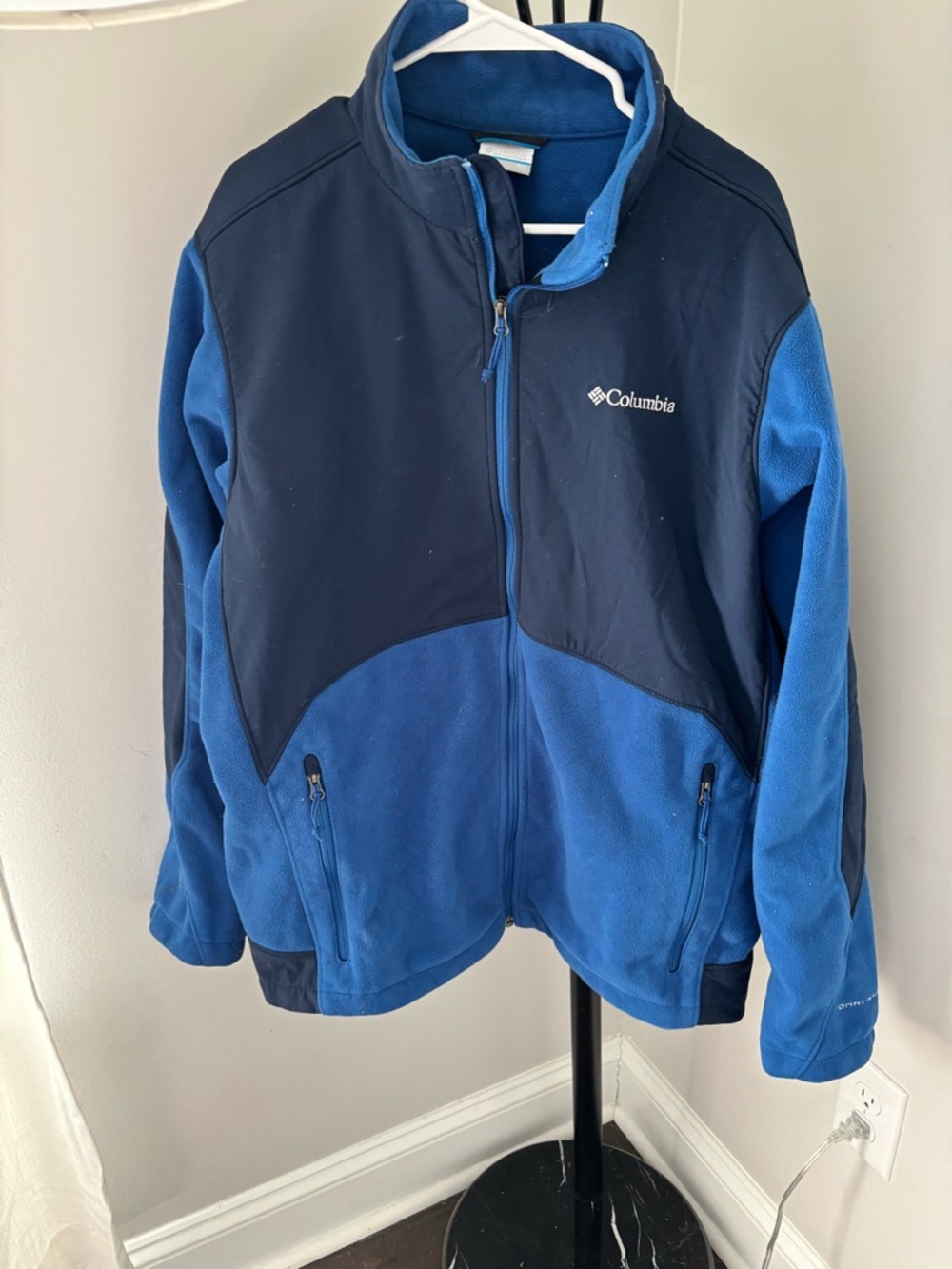 Columbia Men’s ' Blue Fleece Jacket - Two-Tone Navy & Royal Never worn! Fastship